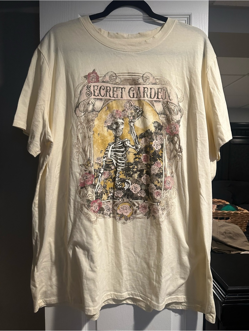 Women’s T-shirt